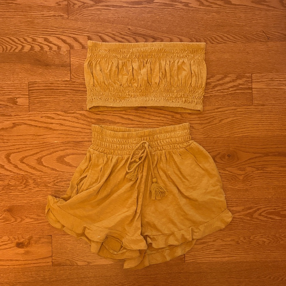American Eagle Outfitters High Waist Shorts & Tube Top Two Piece Matching Set